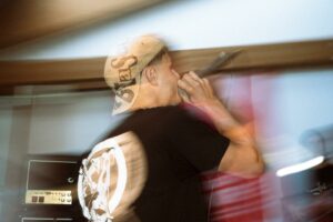 emanuel, rapper di volano che canta